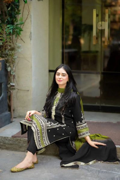 Omal By Komal